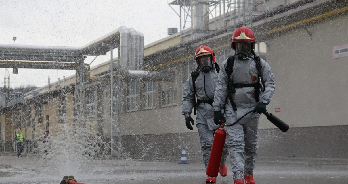 Dinas Damkar Bangka Selatan Amankan Kebocoran di Gedung DPRD